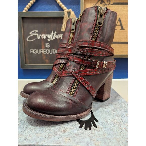 Freebird by Steven Balboa Ankle Booties Wine Zip Block Heel with Box Women's 9 - Picture 9 of 13